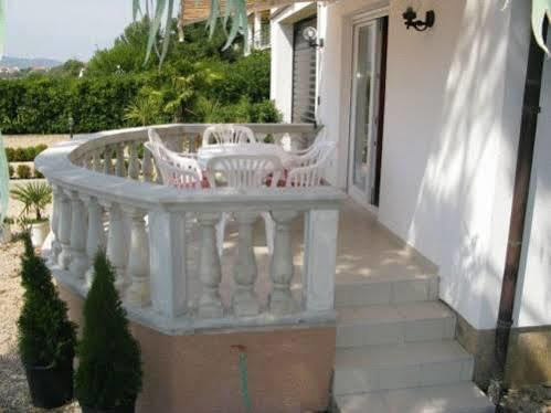 Apartment Lydia Bilan Vodice Exterior photo